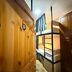 Pmg * 地拉那